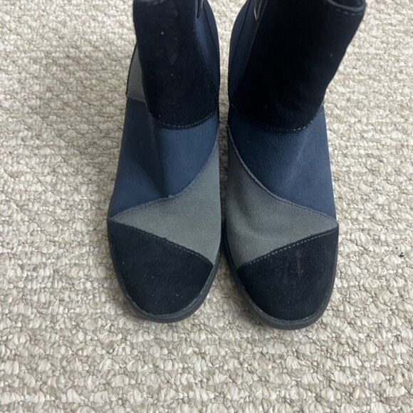 Earth Malta Suede Leather Chunky Heeled Ankle Boot, Black Blue Boho Patchwork - Picture 4 of 11